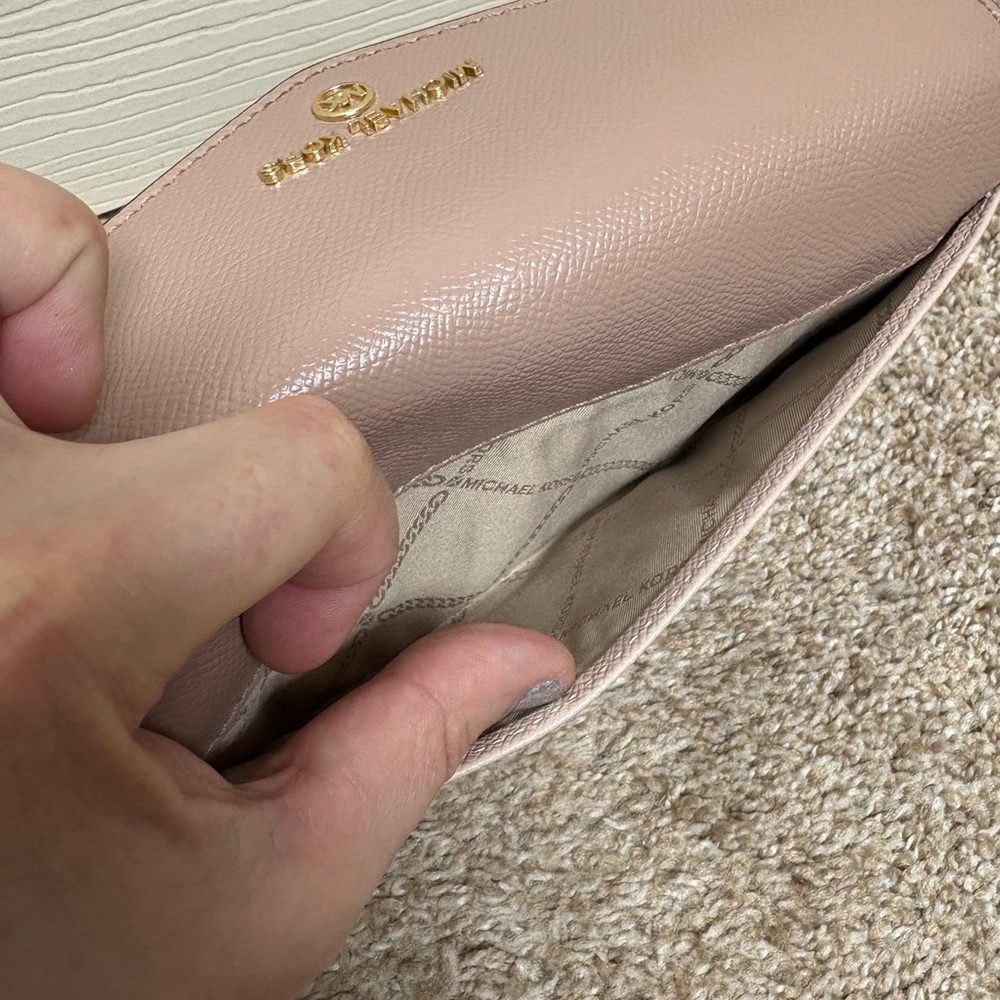 Michael Kors MK envelope clutch wallet on chain WOC cream blush gold cute EUC - Picture 12 of 17